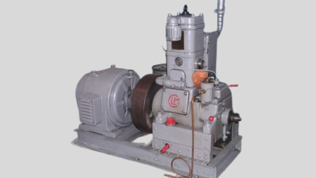 Entre os anos 30 a 50, a companhia francesa CLM comercializou um motor Diesel muito exótico que tinha 1 cilindro, 2 pistões e 3 bielas!
