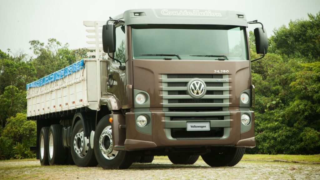Volkswagen Constellation 24-280