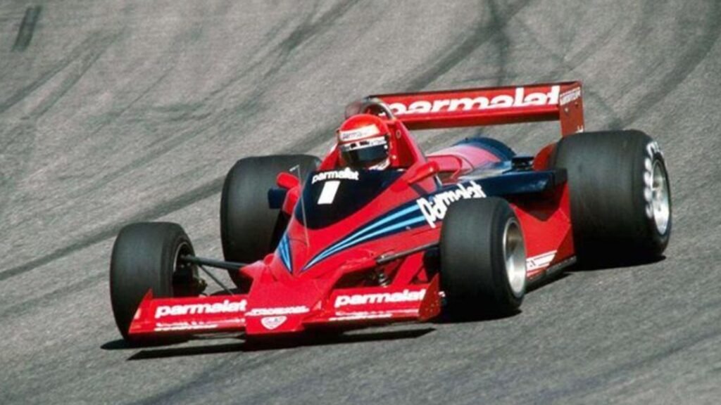 Conheçam a história do Brabham BT-46B: o "carro ventilador" que conseguiu obter uma estabilidade absurda com um artefato muito simples e foi tão superior que a FIA acabou banindo a solução!