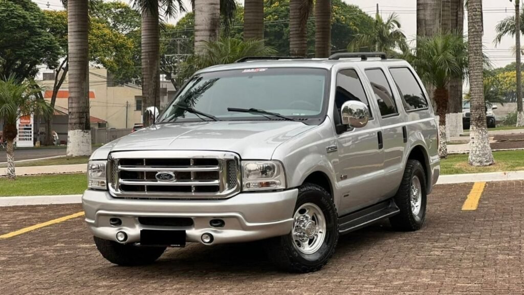 A Tropical Cabines fez o SUV Tropivan sobre a F250, sendo o veículo mais próximo do Ford Excursion que o mercado brasileiro teve.