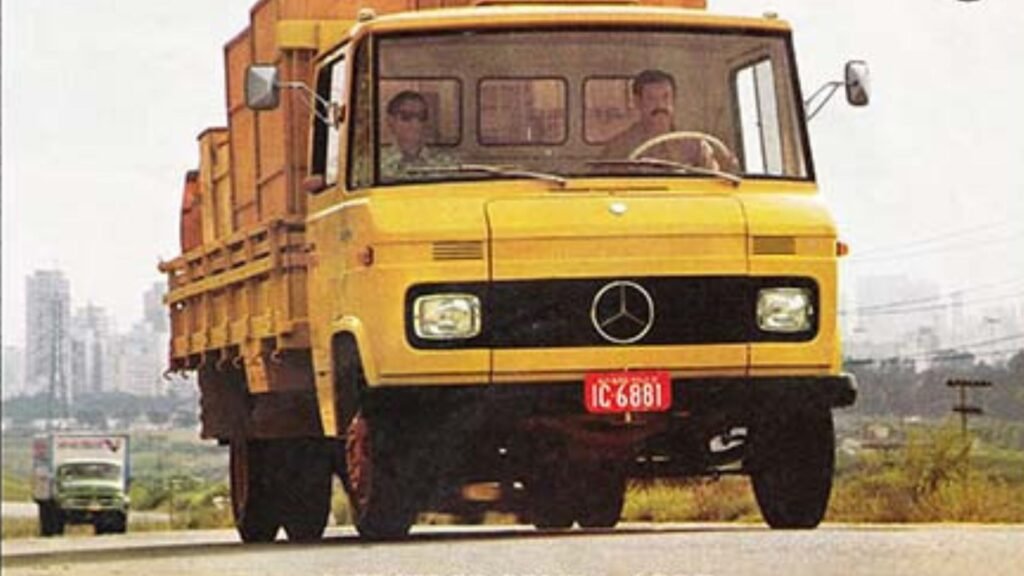 Mercedes-Benz L-608D